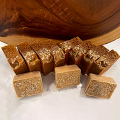 Manuka Honey & Oat Soap